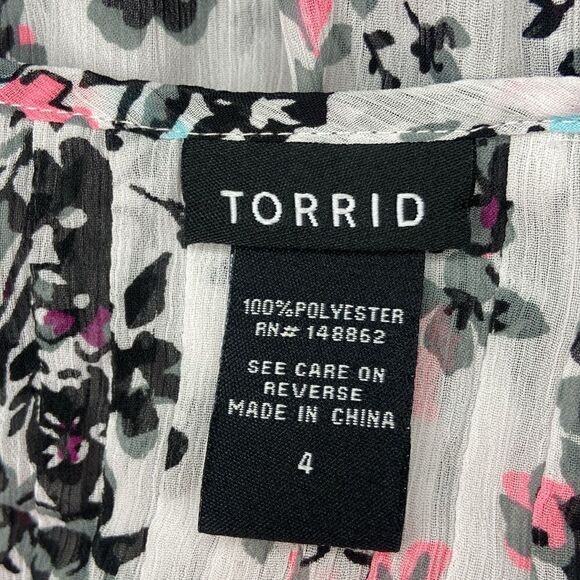 Torrid Floral sheer blouse plus Size 4 - Picture 4 of 5